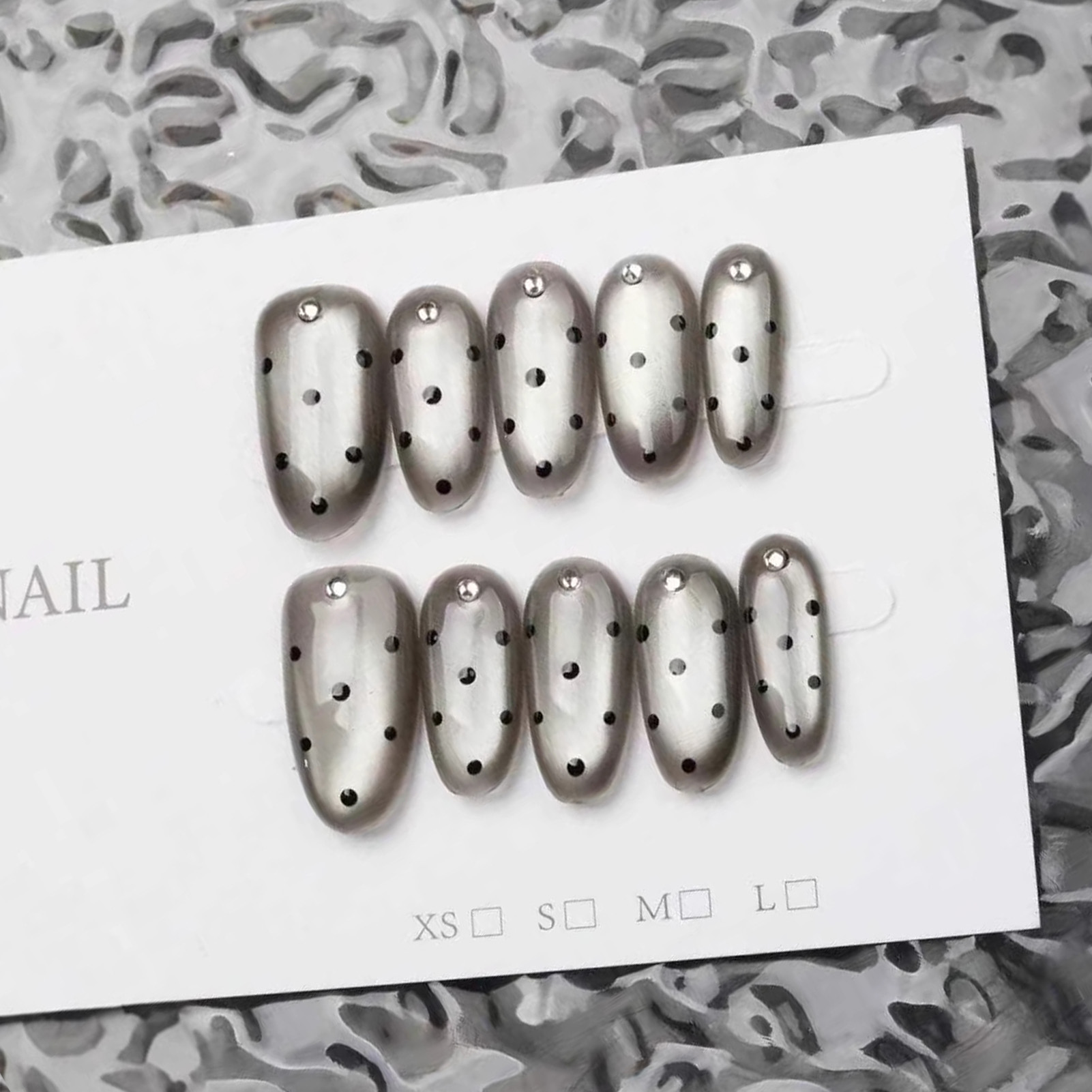 Decorating Tip Set - เล็บปลอมแบบกดติด 10 ชิ้น ลายจุดสีดำ ลายตาแมว ประดับด้วยเพชร
